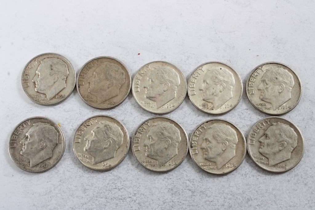 10 Silver Roosevelt Dimes: 10 Silver Roosevelt Dimes - Lot Size 3" x 2" x 1". .5 Lb. All information and photos are intended to be as accurate as possible, but errors are possible. No item may be returned or refused