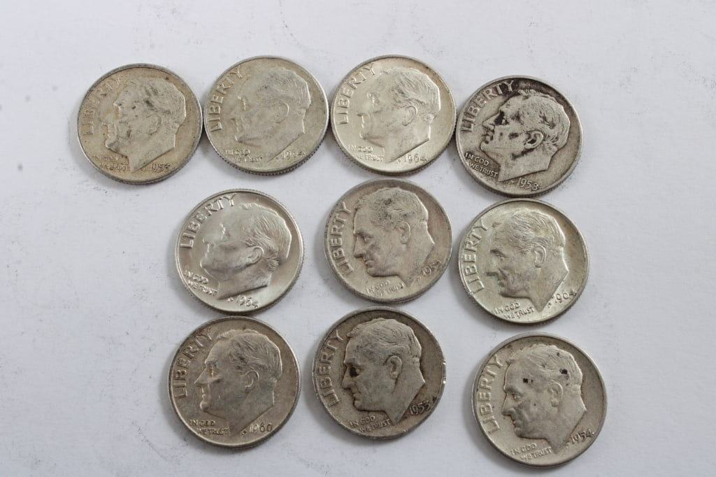 10 Silver Roosevelt Dimes: 10 Silver Roosevelt Dimes - Lot Size 3" x 2" x 1". .5 Lb. All information and photos are intended to be as accurate as possible, but errors are possible. No item may be returned or refused