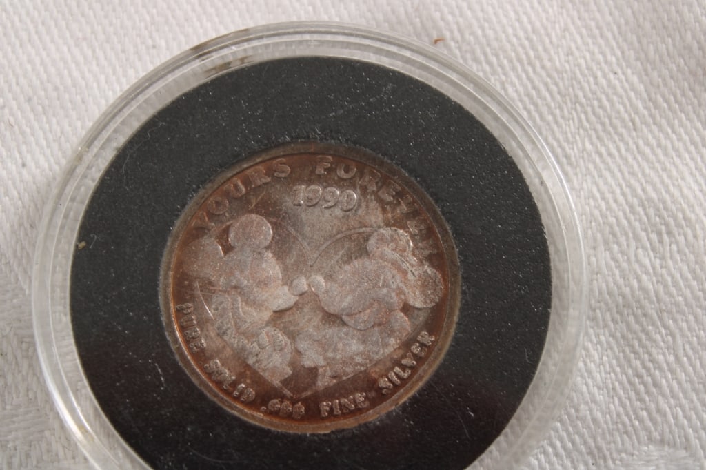1990 Disney Mickey Minnie .999 Solid Silver Coin - 3