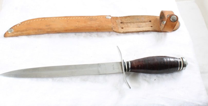 INOX Dagger Knife in Sheath (1 of 13)