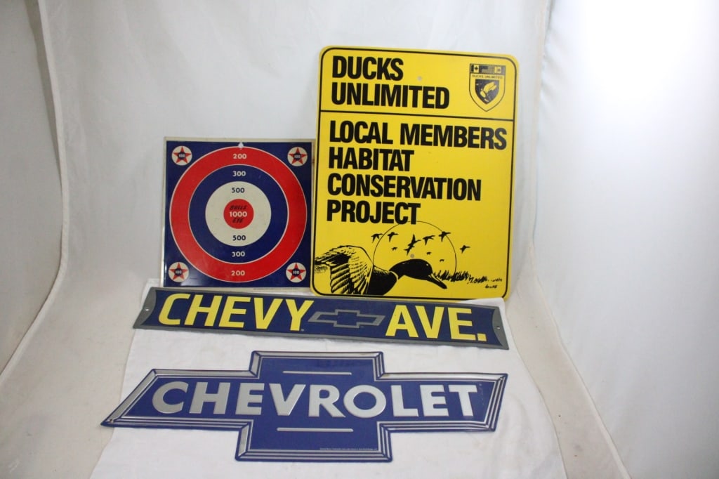 2 Chevy Signs, Knickerbocker Target & More (1 of 20)