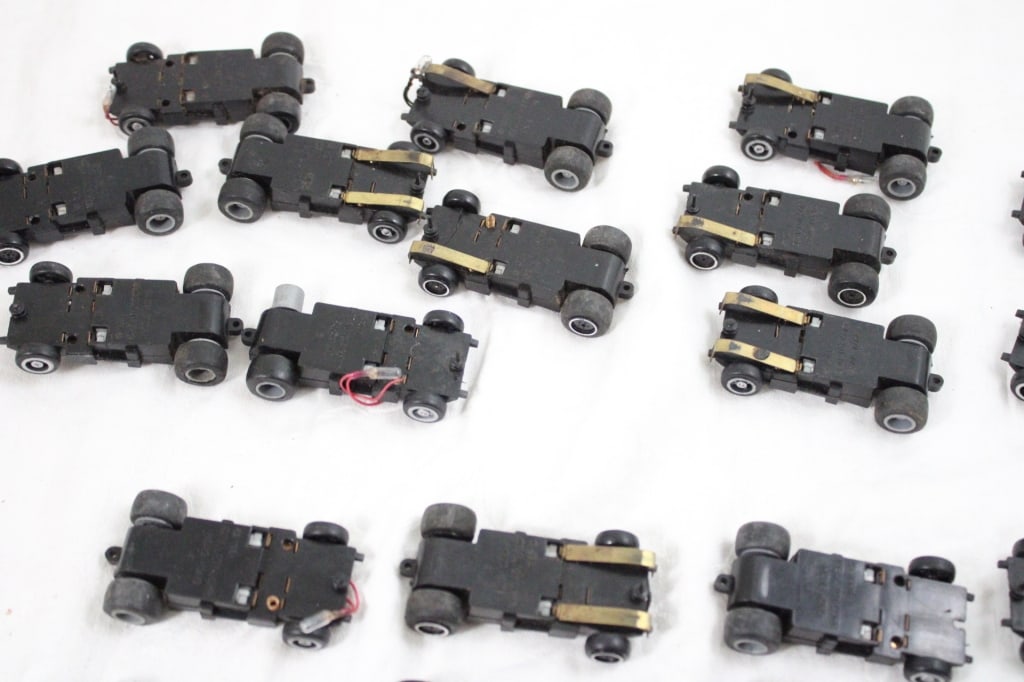 Large Lot of Slot Car Chassis - 7