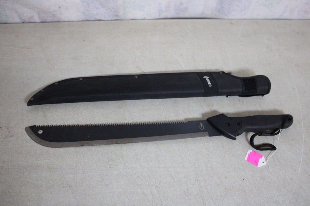 Gerber Gator Sharp Long Steel Machete Hunting: Gerber Gator Sharp Long Steel Machete Hunting - Camping. Lot Size 26" x 3" x 2". 2 Lbs. All information and photos are intended to be as accurate as possible, but errors are possible. No item