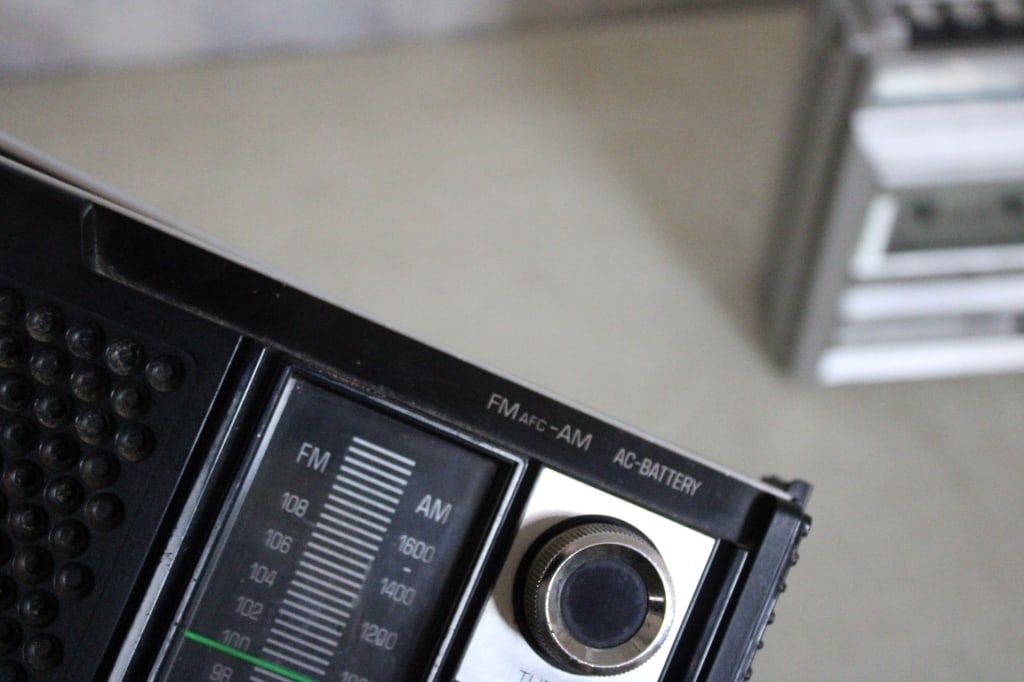3 Portable Radios -Panasonic & G.E. - 12