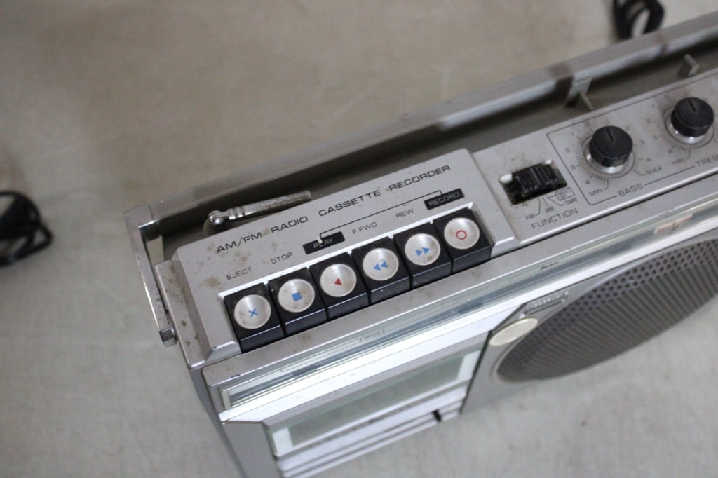3 Portable Radios -Panasonic & G.E. - 19