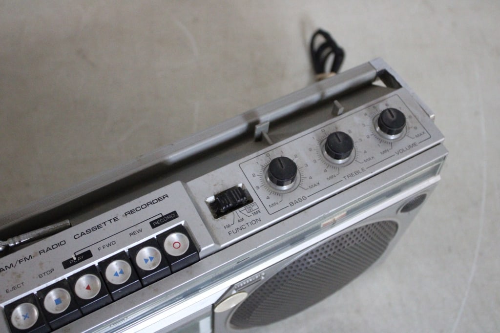 3 Portable Radios -Panasonic & G.E. - 20