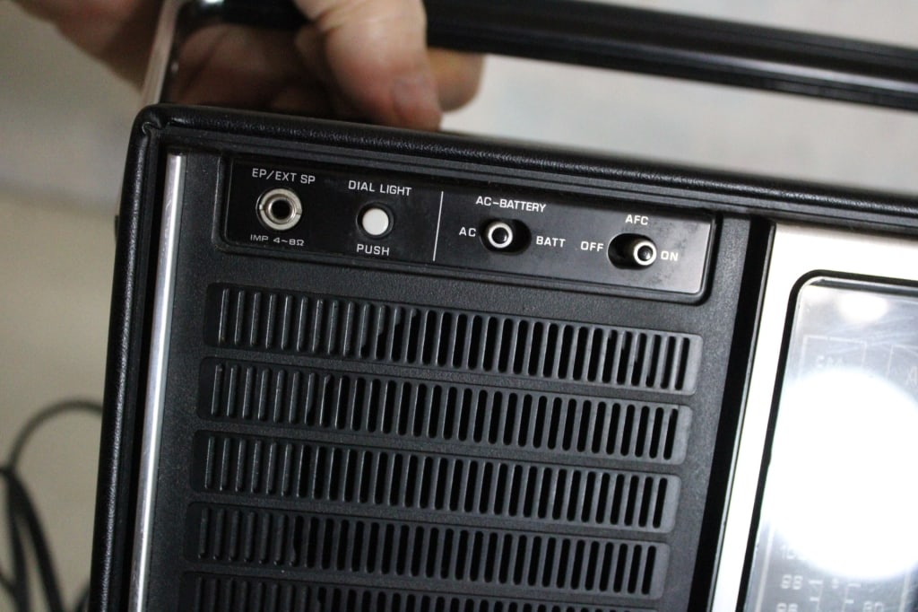 3 Portable Radios -Panasonic & G.E. - 5