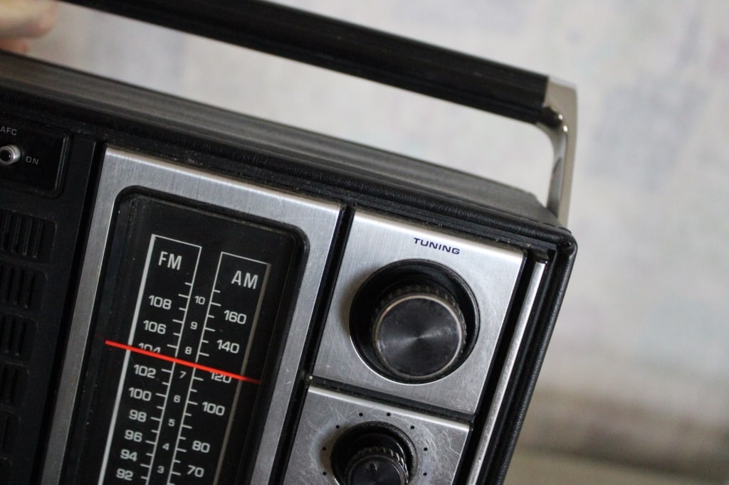3 Portable Radios -Panasonic & G.E. - 7