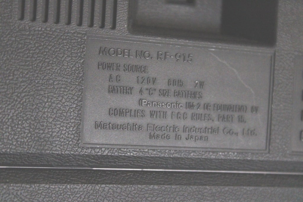 3 Portable Radios -Panasonic & G.E. - 9
