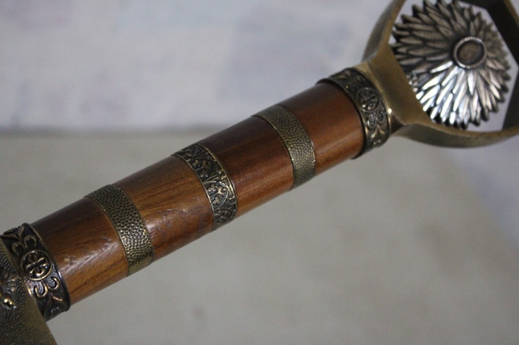 46" Replica Robin Hood Prince of Thieves Sword - 14