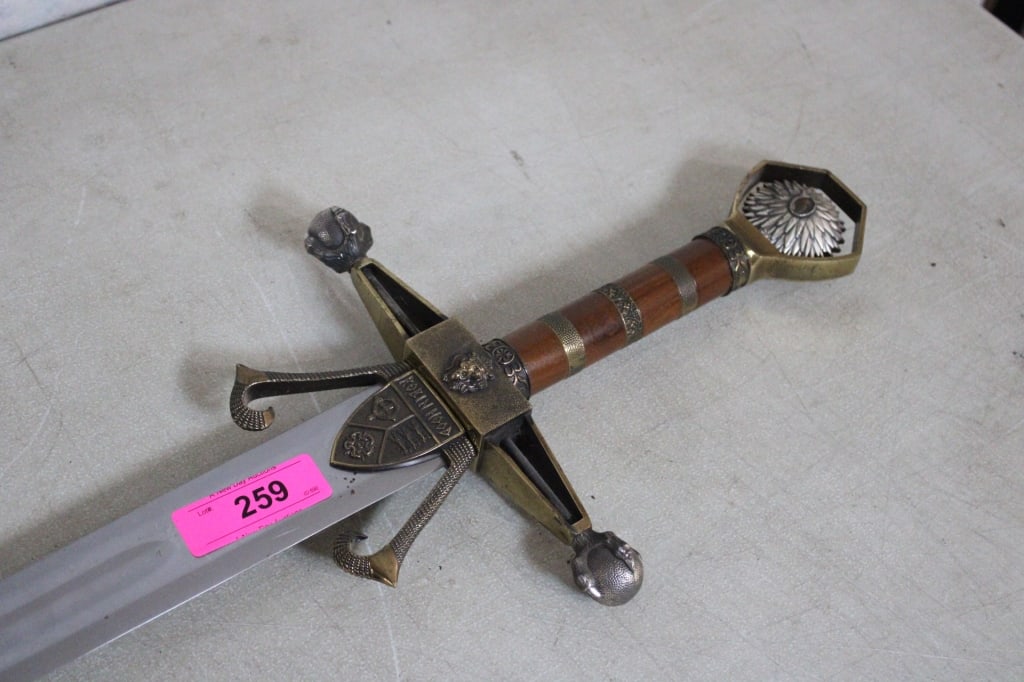 46" Replica Robin Hood Prince of Thieves Sword - 2