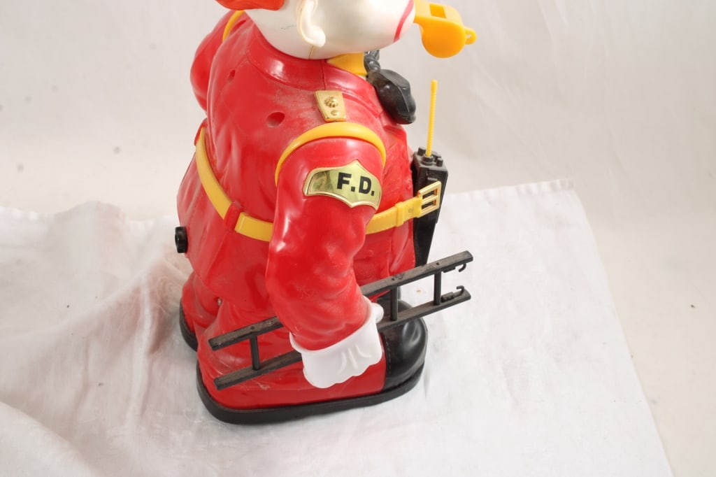 Bump'n Benny Clown, Patriotic Elephant Figure - 12