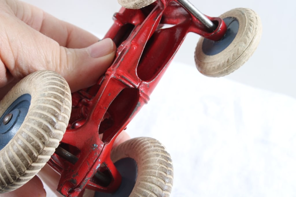 Arcade Cast Iron Tractor - 6