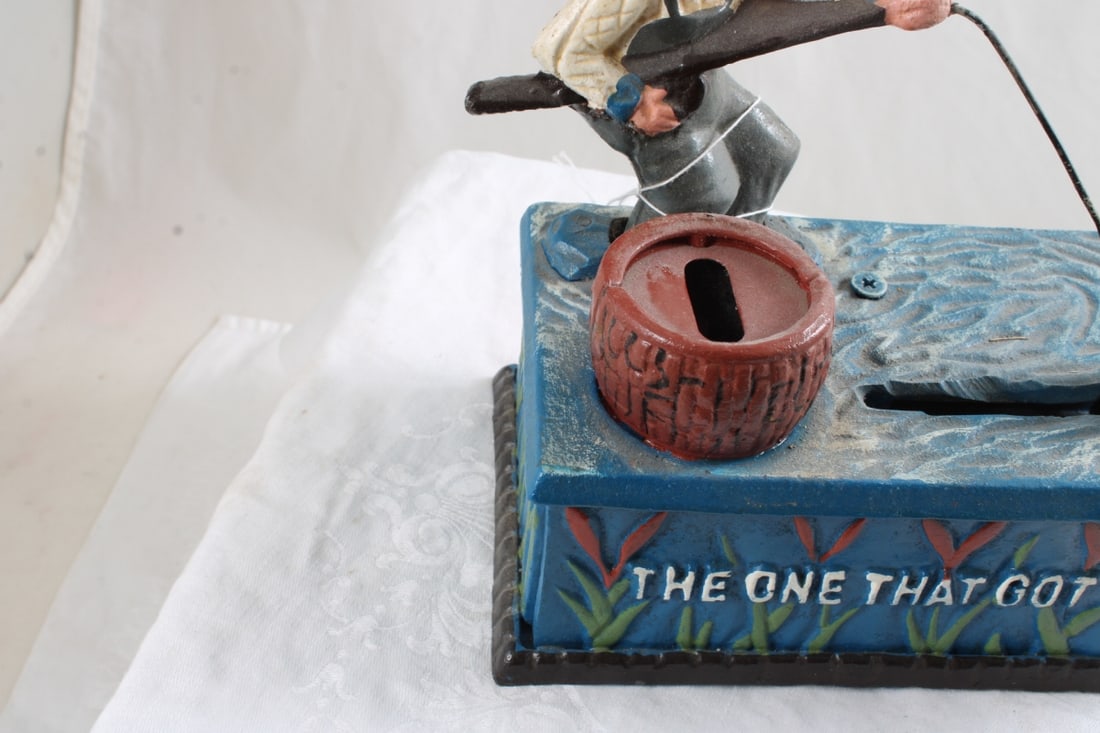 The One That Got Away Fisherman Cast Iron Bank - 5