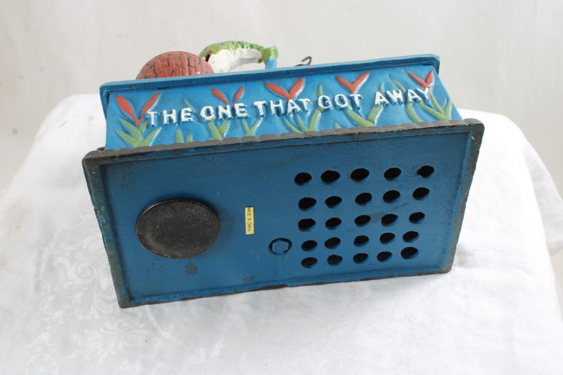 The One That Got Away Fisherman Cast Iron Bank - 8