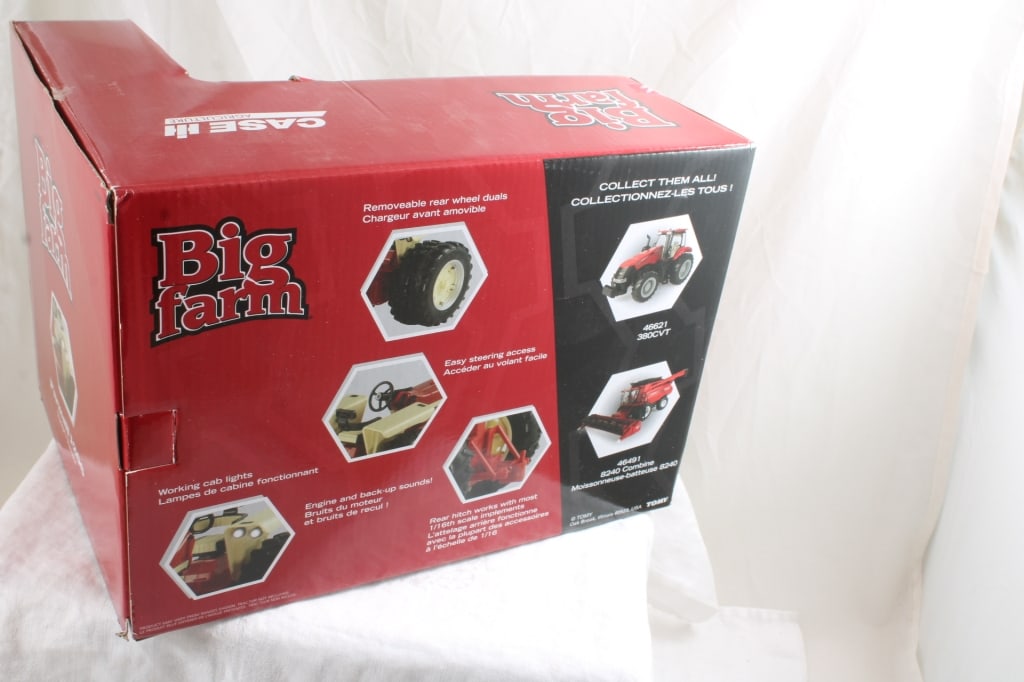 Tomy IH Big Farm Tractor 1206 w/ Lights & Sounds - 12