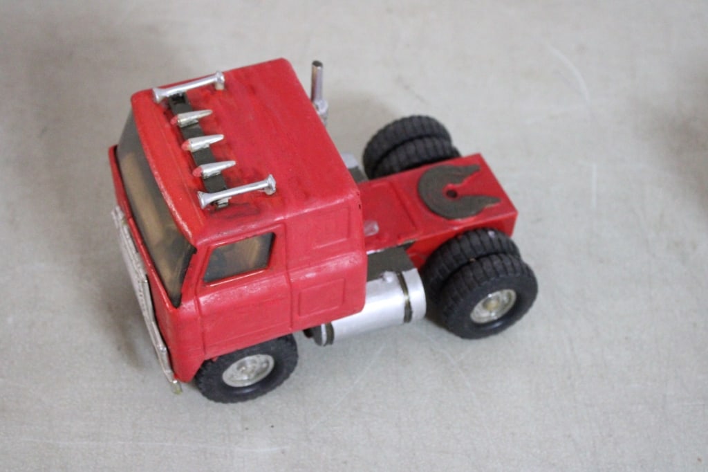 Ertl Pressed Steel Nascar Car Hauler & Race Cars - 19