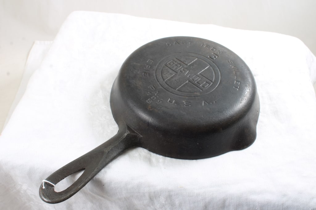 Griswold #3 Large Block Logo 709B Skillet - 3