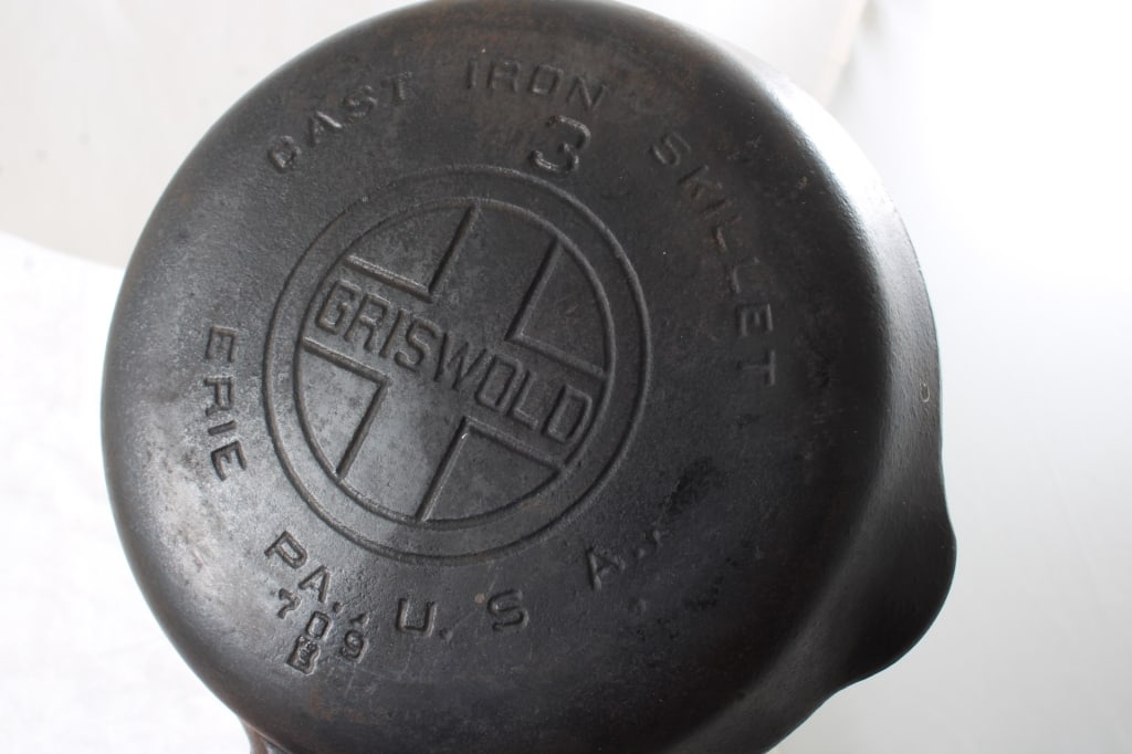 Griswold #3 Large Block Logo 709B Skillet - 4