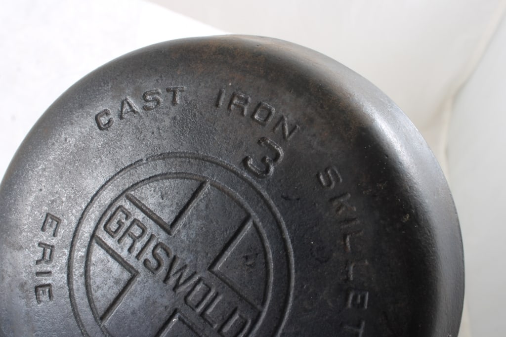 Griswold #3 Large Block Logo 709B Skillet - 5