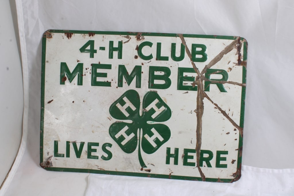 4-H Club Member & 2 Agriculturist Metal Signs - 6