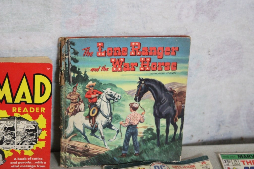19 MAD Comic Books and Magazines Vintage - 4