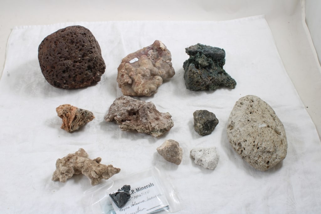 Volcanic and Cave Formations (1 of 20)
