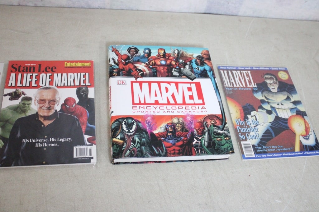 Marvel Encyclopedia, Stan Lee Life of Marvel: Marvel Encyclopedia, Stan Lee Life of Marvel - and Marvel Year in Review '92. hardcover Lot Size 12.25" x 10.25" x 3". 7 Lbs. All information and photos are intended to be as accurate as