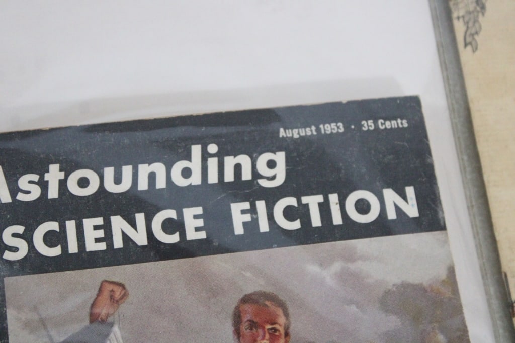Science Fiction Books & Magazines - 15