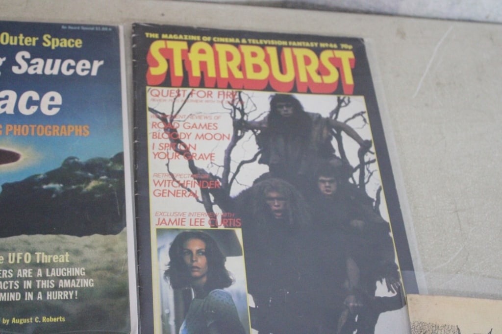 Science Fiction Books & Magazines - 9