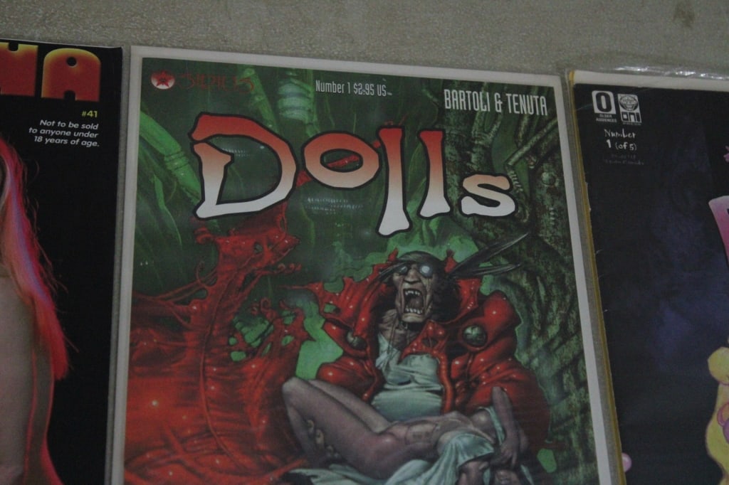 Erotica Comics and Magazines - 9