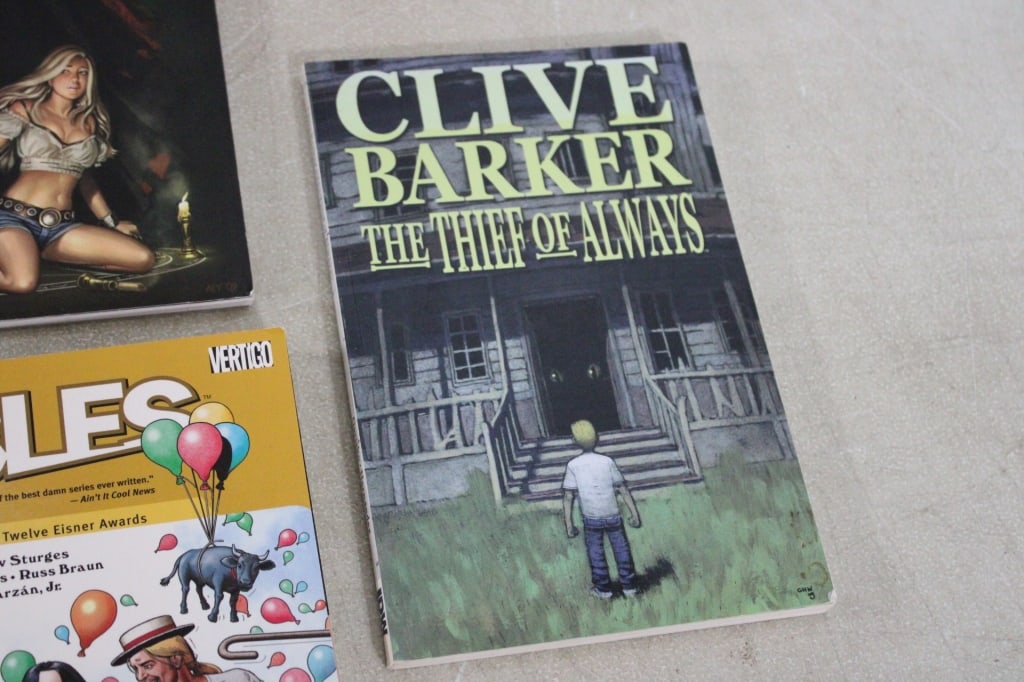 5 Science Fiction Comic Books - 12