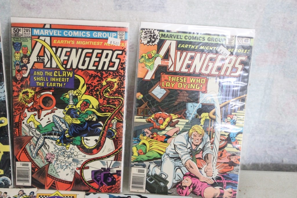 24 Comic Books Marvel, DC GI Joe and More - 4