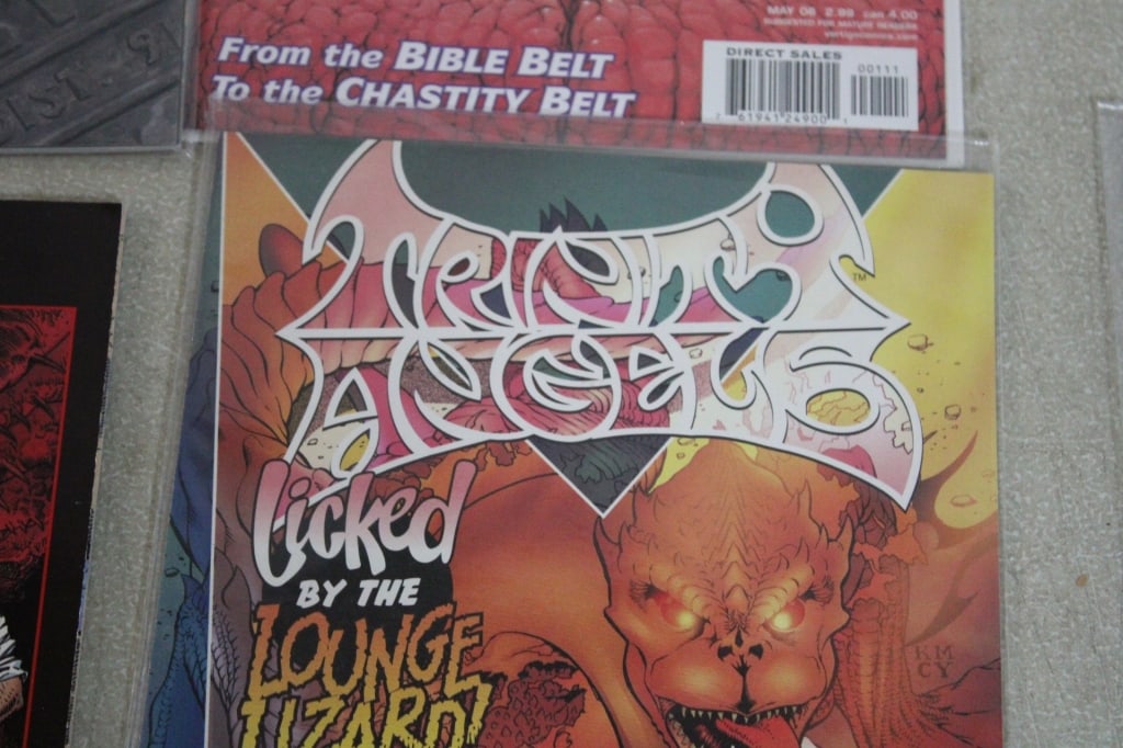 15 Marvel, DC and Other Comic Books - 18