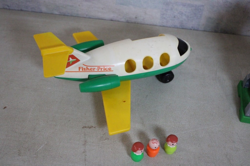 Fisher Price Little People Plane and Barn - 5