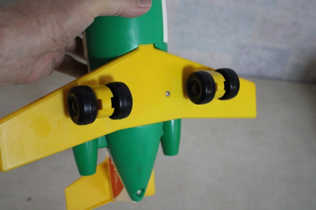 Fisher Price Little People Plane and Barn - 6