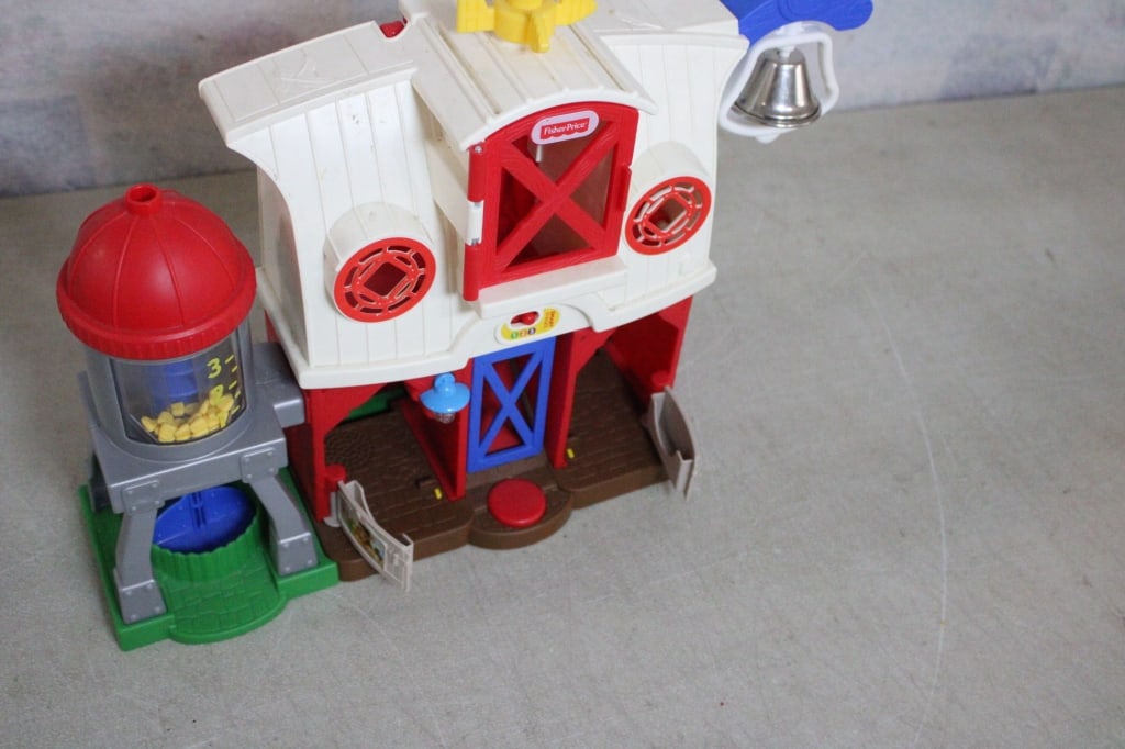 Fisher Price Little People Plane and Barn - 9