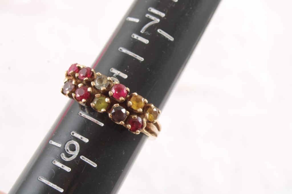 10k Gold Mother's Ring with 11 Stones 4.4 Grams - 4
