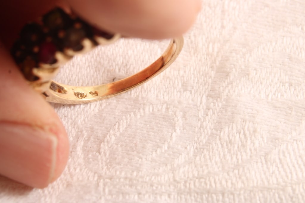 10k Gold Mother's Ring with 11 Stones 4.4 Grams - 7