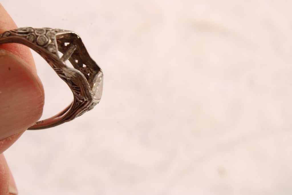 Tiffany & Co Platinum Ring With Diamonds 3.4grams - 14