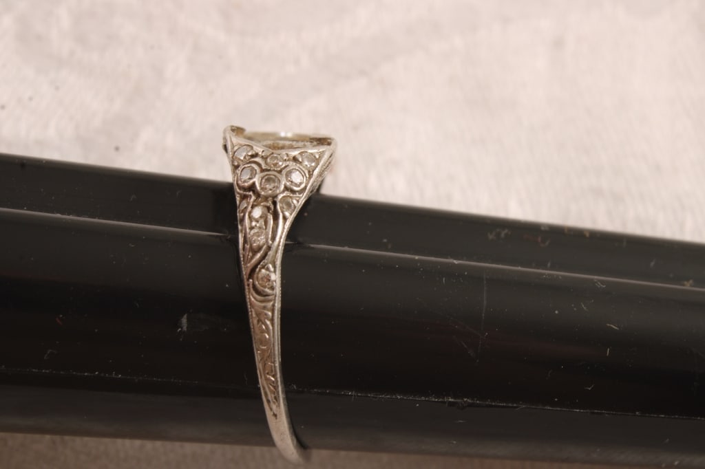 Tiffany & Co Platinum Ring With Diamonds 3.4grams - 5