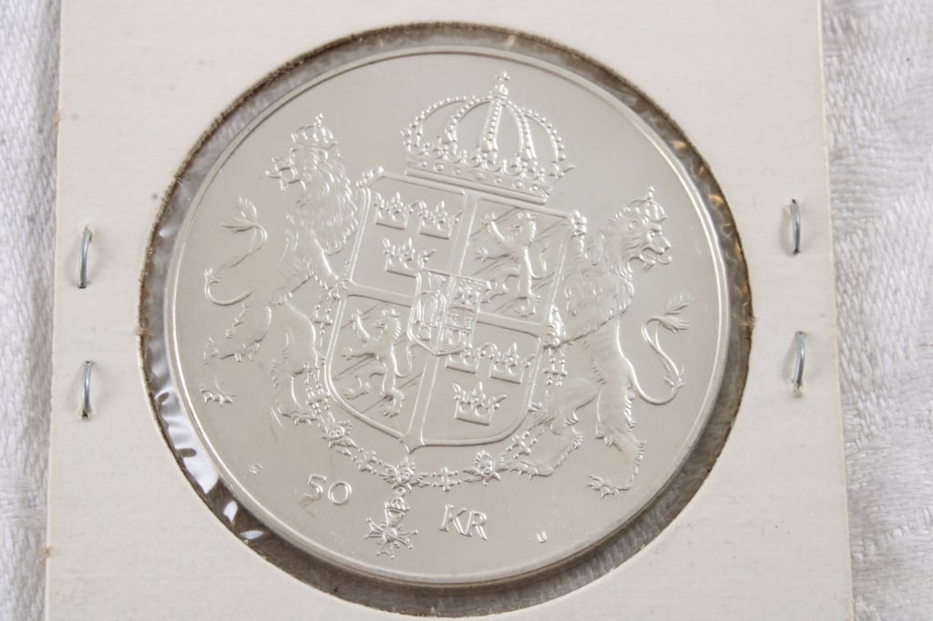 1976 50 Kroner Sweden King & Queen Silver Coin - 5