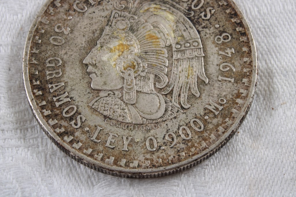 1948 Mexico Cinco Pesos Silver Coin 90% Silver - 3
