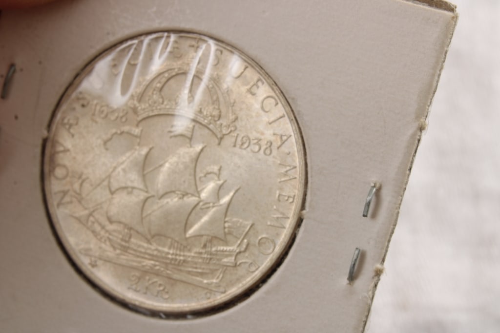 1938 Sweden 2 Kroner Silver Coin - 3