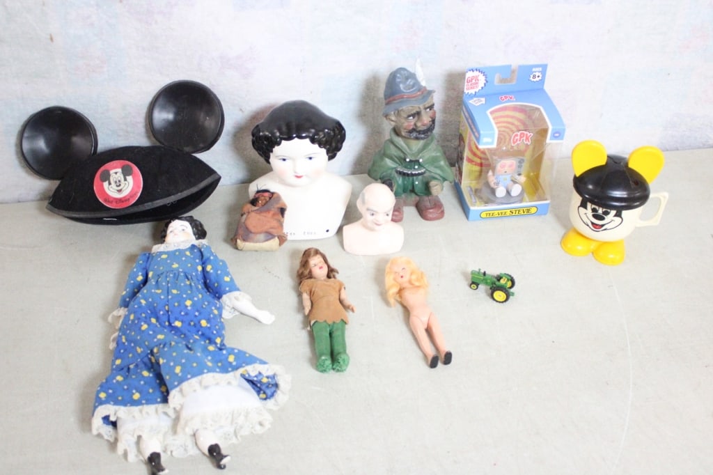 Heico Germany Nodder, Dolls & Heads, Toys More (1 of 20)