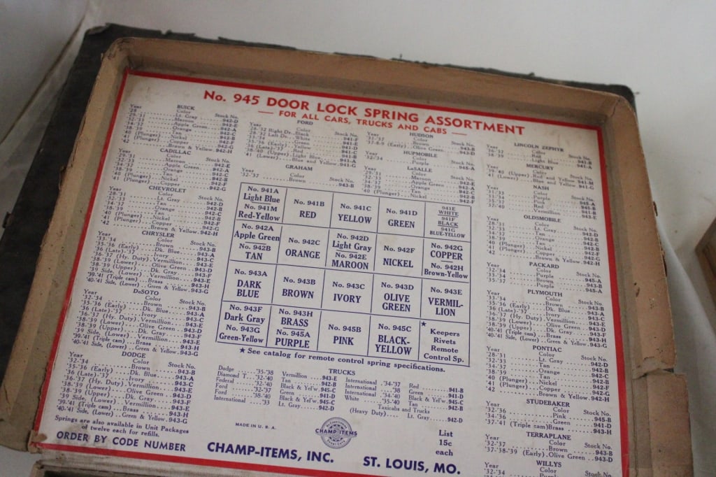 Antiques letter Stamps, Pennant & Other Antiques - 17
