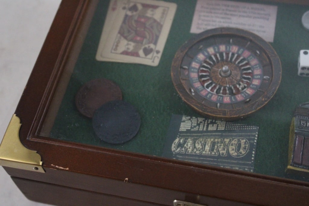 Gambling Theme Wood Shadow Box - 4