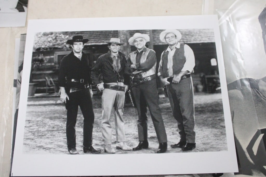 Movie & TV Stars Photo/Prints Lobby Cards - 9