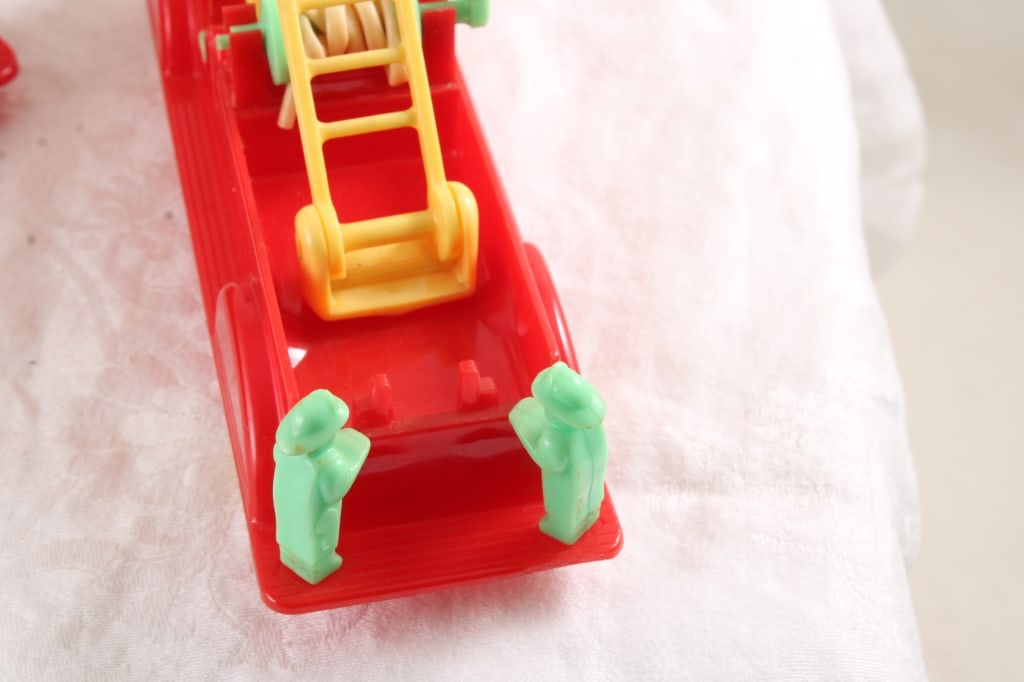 Wyandotte Crash Truck in Box, Renwal Fire Truck - 3