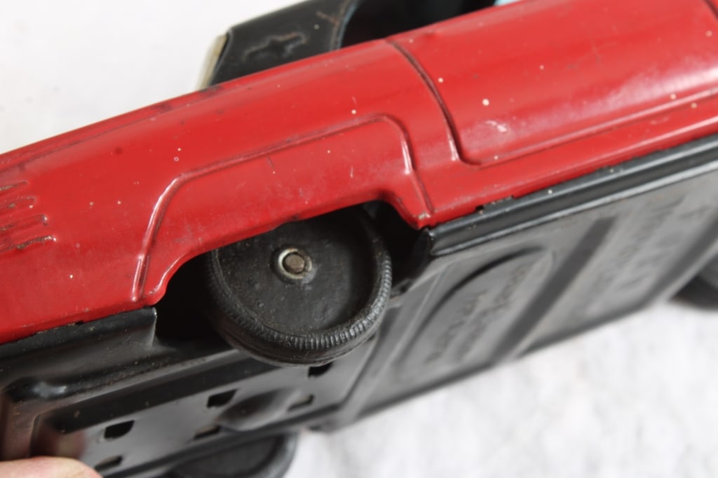 Bandai, Hubley & Auburn Vintage Toys - 10